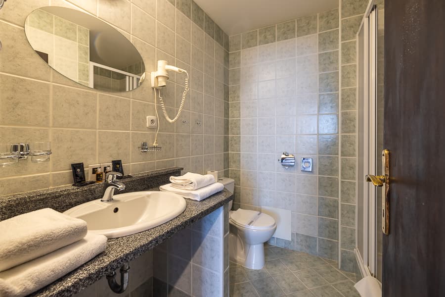 CK小鎮-庫倫洛夫Český Krumlov酒店Hotel Zlaty Andel