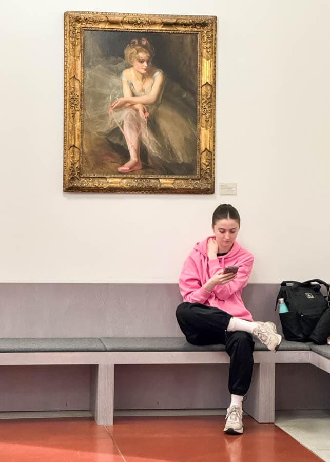 PAD裡的舞者少女的油畫×課後休息的學員