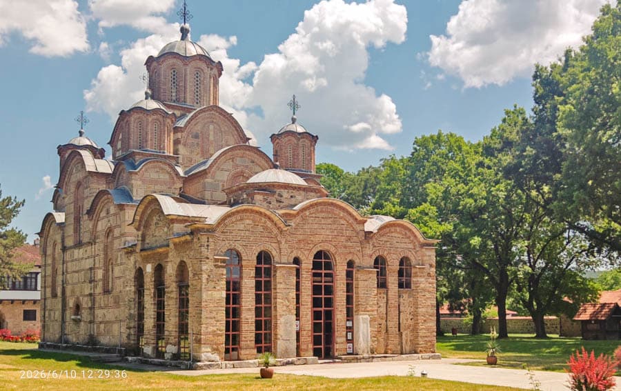 科索沃格拉恰尼察修道院(Gračanica Monastery)