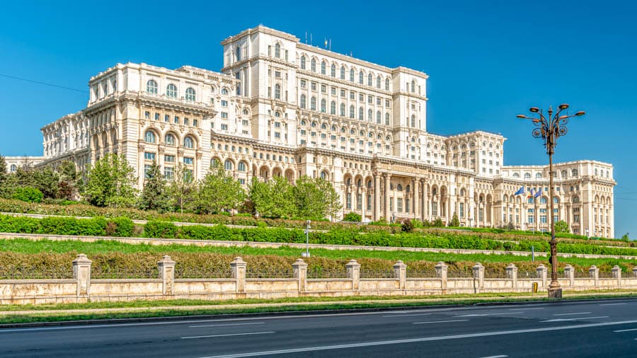 布加勒斯特的人民宮(Palace of the Parliament)