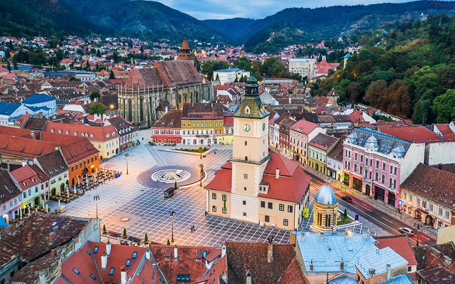 布拉索夫(Brașov)議會廣場