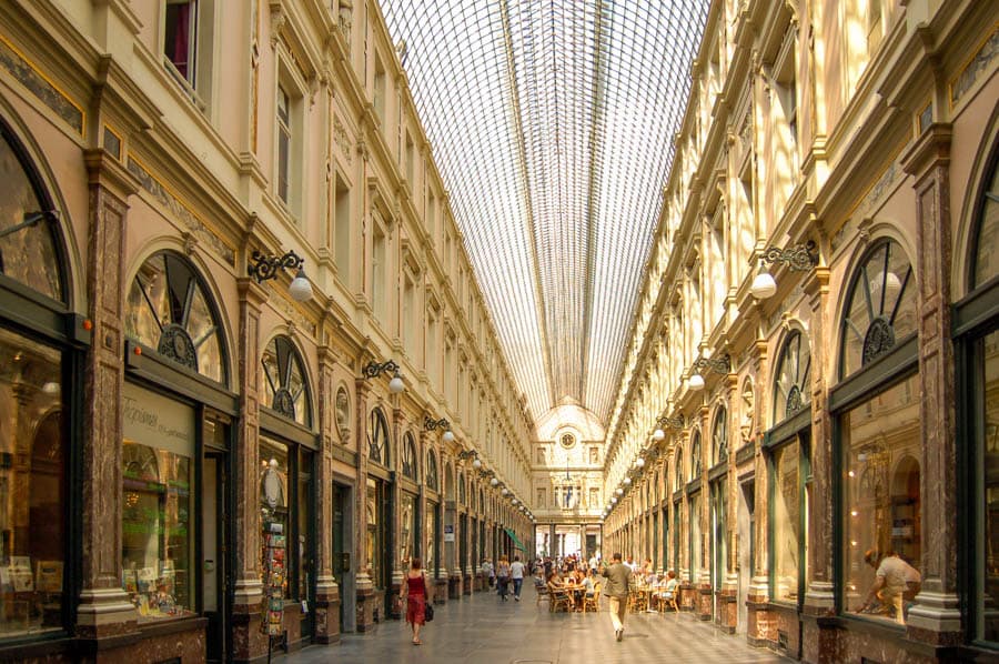 比利時布魯塞爾聖胡伯皇家拱廊(Galeries Royales Saint-Hubert)