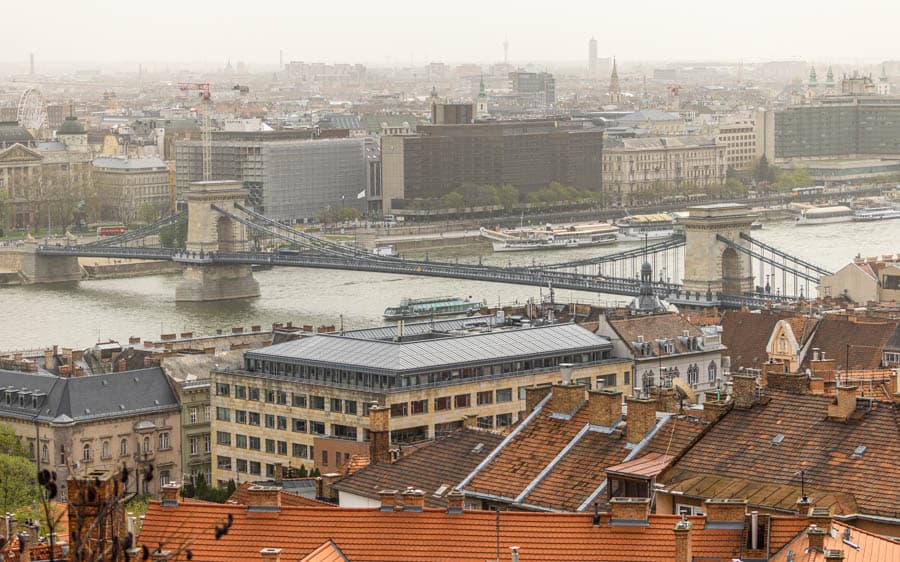 從布達俯瞰塞切尼鏈橋