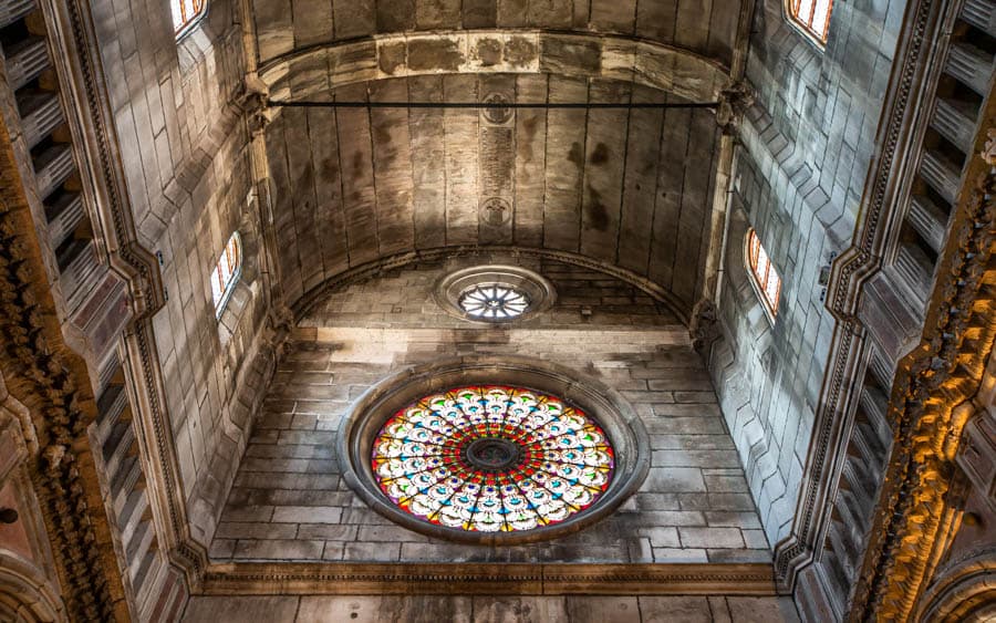 旭本尼克聖雅各伯大教堂了不起的石榫工程