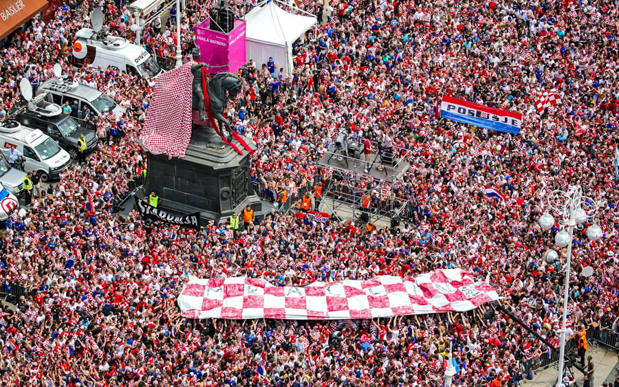 克羅埃西雅贏得2018世界盃亞軍，50萬人歡騰慶祝