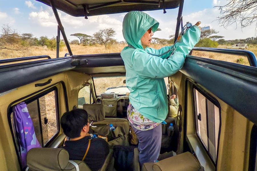 東非safari曠野逐獸標配──防曬裝與車用窗簾