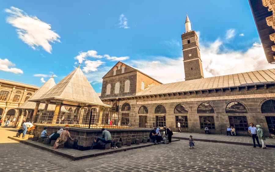 土耳其迪亞巴克爾清真寺全景