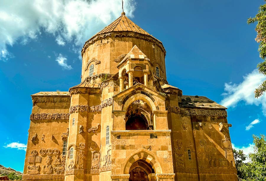 土耳其凡湖亞美尼亞聖十字教堂大門浮雕