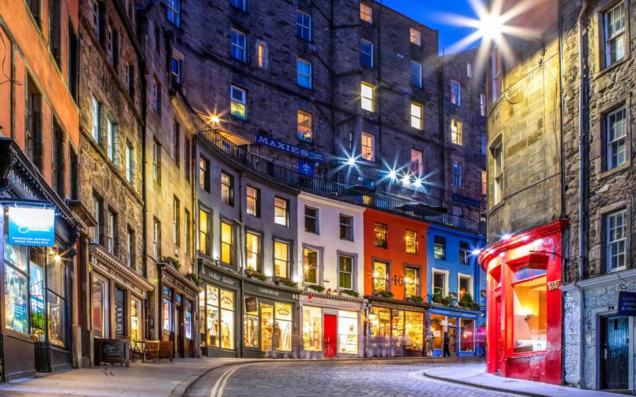 愛丁堡知名的維多利亞街