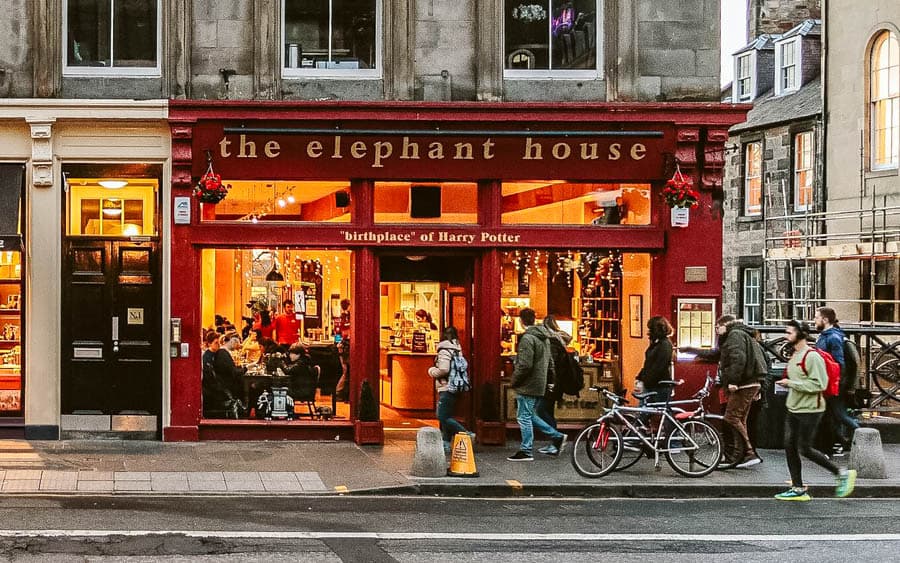 JK羅琳曾在愛丁堡大象咖啡館寫哈利波特