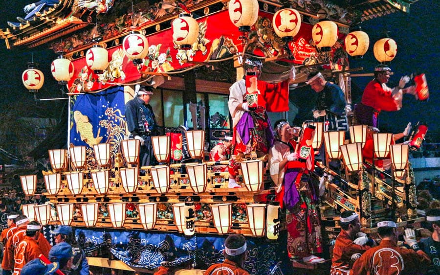 秩父夜祭是以日本三大曳山祭之一而聞名