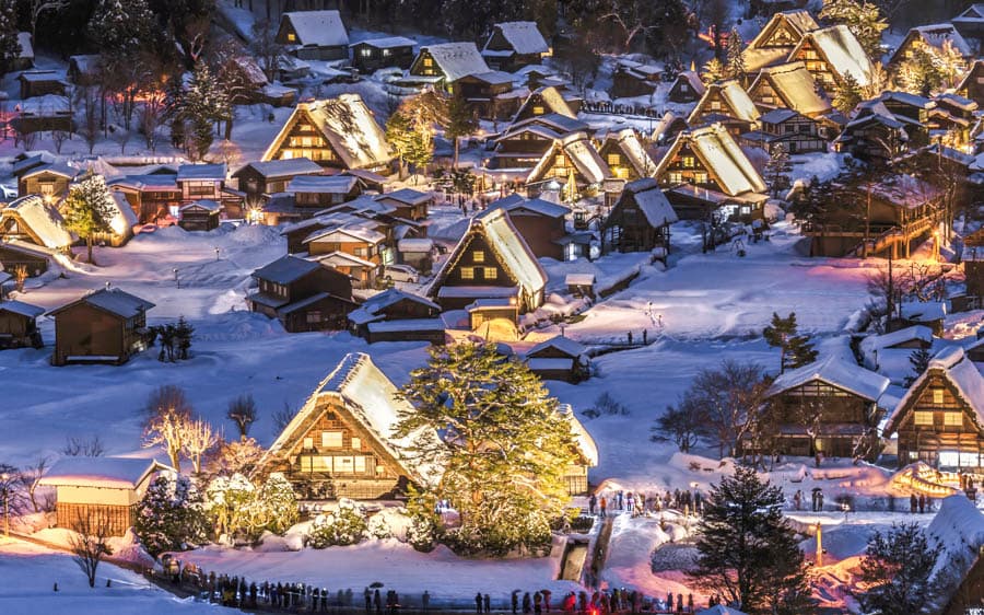 白川鄉合掌村點燈