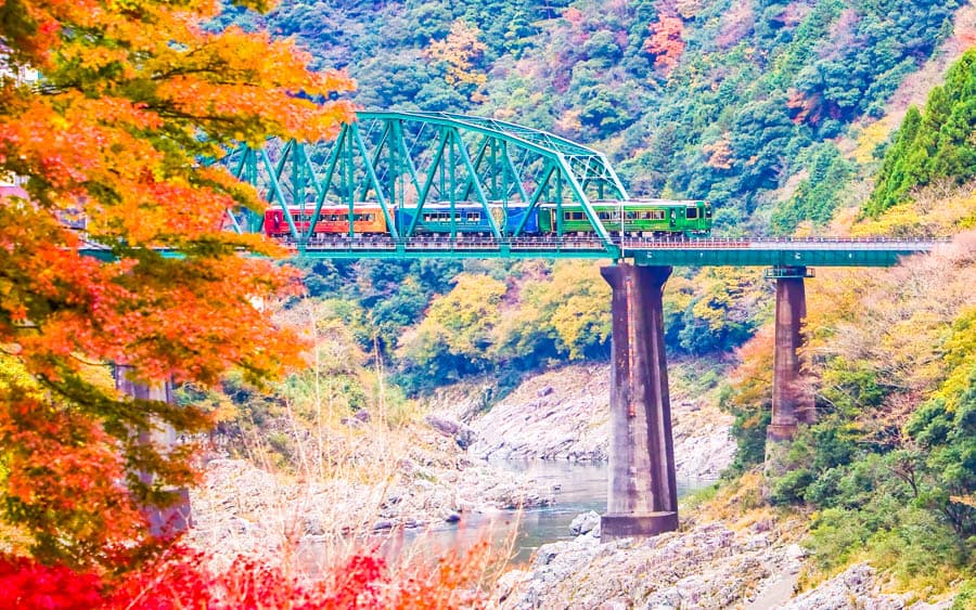 JR四國-四國真中千年物語列車