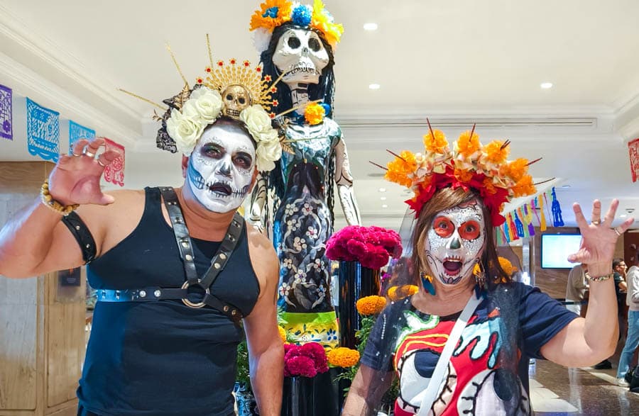 亡靈節「龐克馬甲」與「台版卡翠納」展現獨特的文化創意。