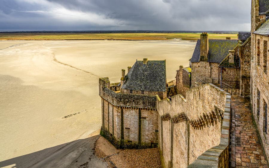 聖米歇爾山一天兩次的神祕潮汐