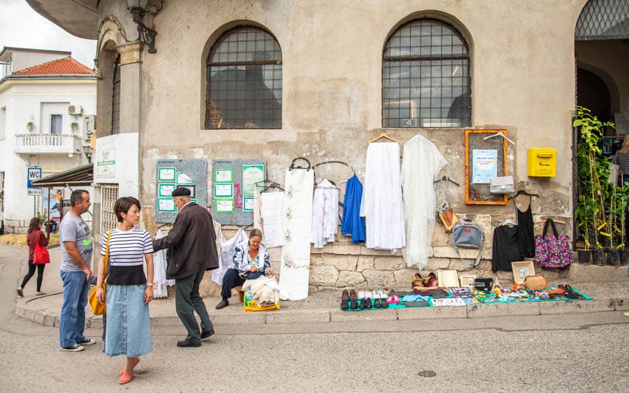 慕斯塔爾老城區Kujundžiluk市集