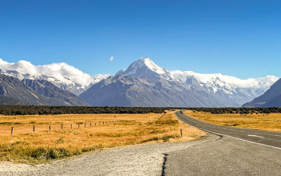庫克山開闊的山路