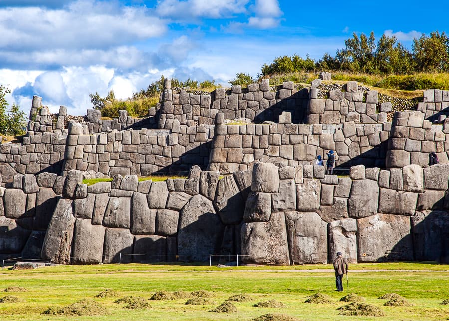 地震也無法動搖的堡壘－薩克塞華曼(Sacsayhuamán)