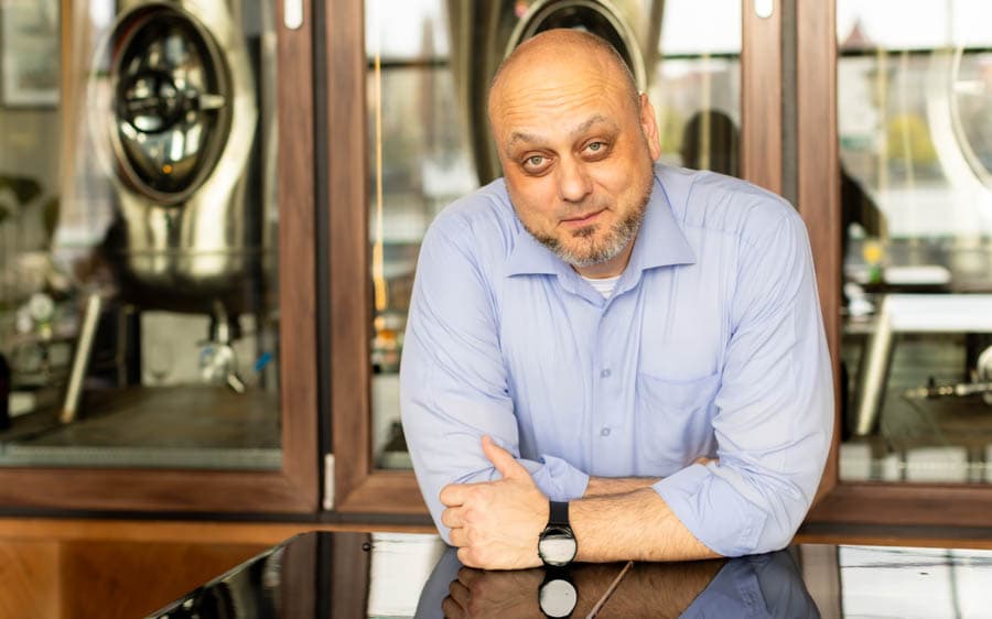 布拉格熱情的餐廳經理