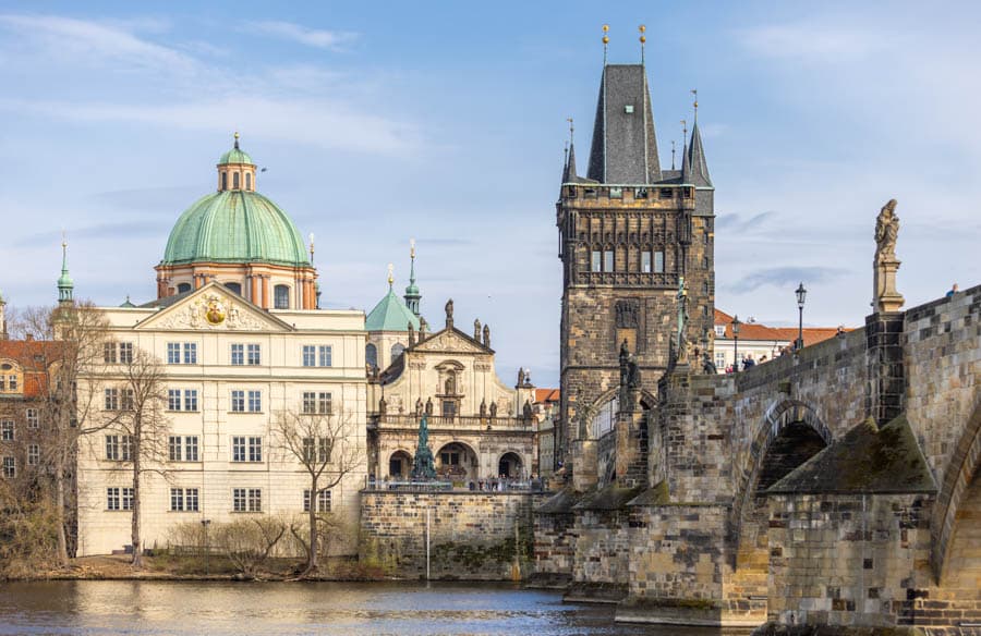 布拉格查理大橋橋塔