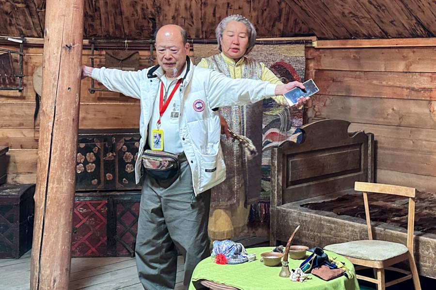 薩滿教靈媒祈福示範