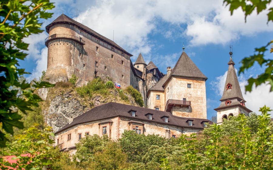 斯洛伐克奧拉瓦城堡的多重美學堆疊