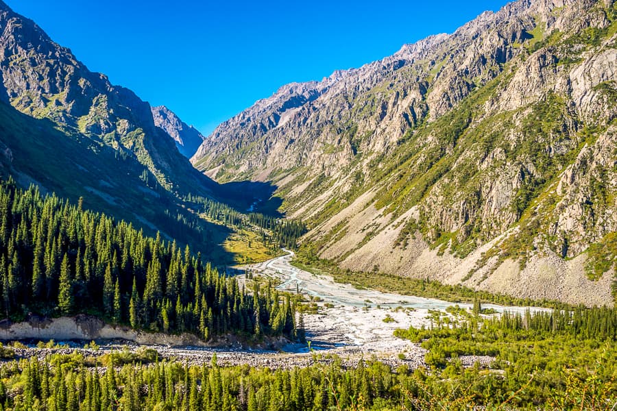 天山