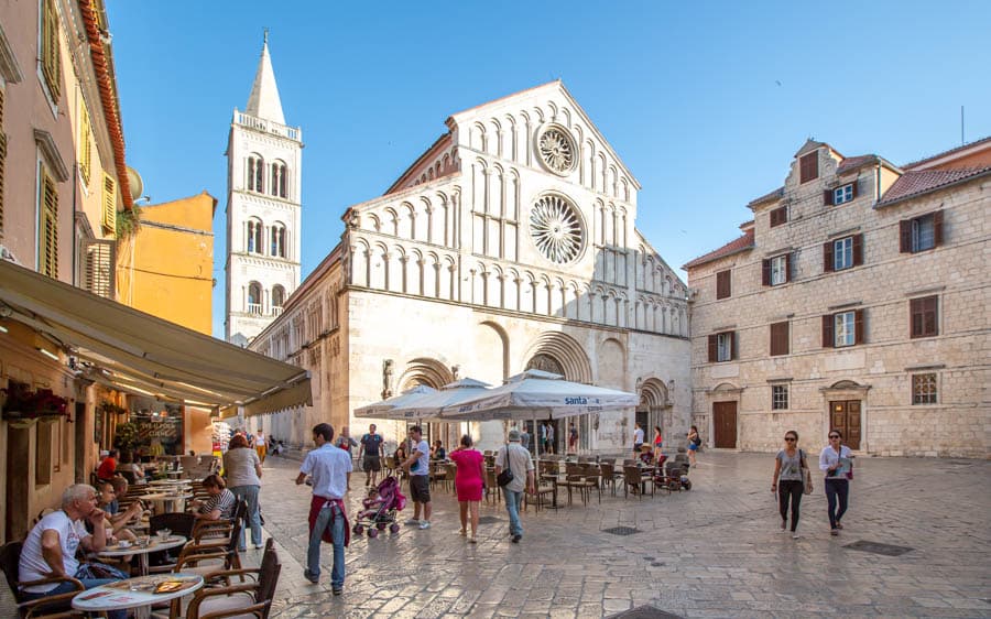 克羅埃西亞扎達爾的聖達西座堂(Cathedral of St Anastasia)是羅馬天主教扎達爾總教區的中心